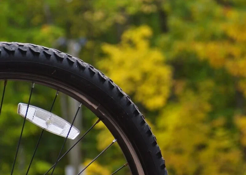 Zbliżenie koła rowerowego